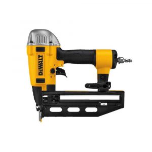 DEWALT 16 Gauge 2 1 2 Pnematic Brad Nailer Kit Equipo